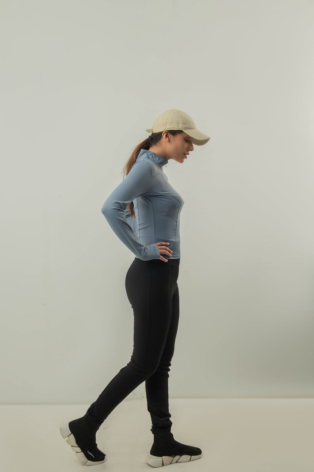 THUMB JACKET-ASH BLUE