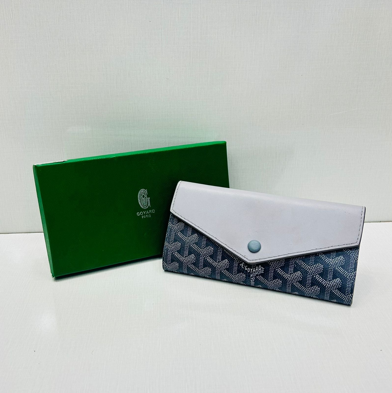 Goyard - Long Wallet Navy Blue, White Lap